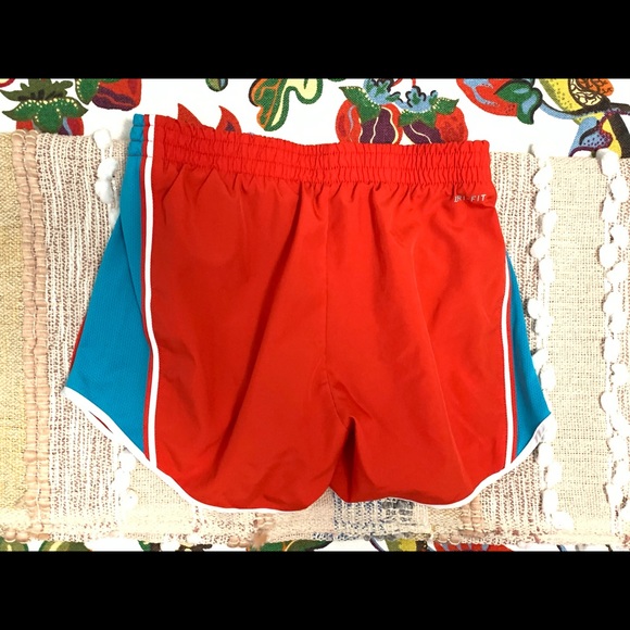 Nike Dri-Fit shorts size XS EUC - Picture 3 of 4
